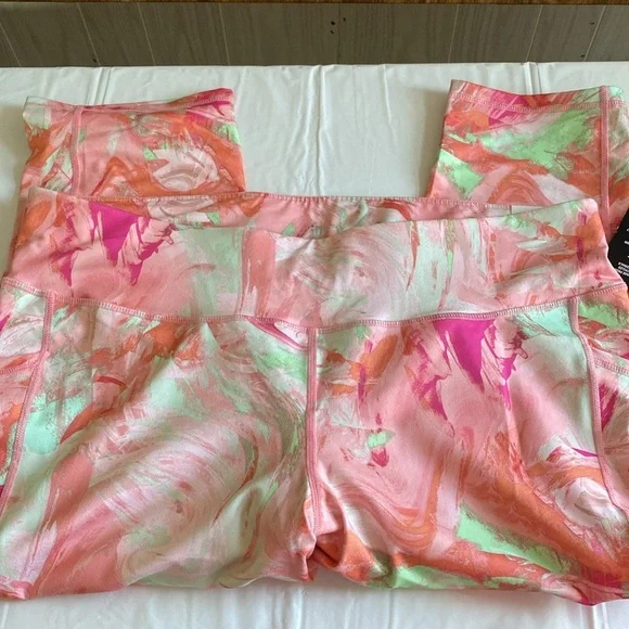 Leggings/Capri - Picture 2 of 7